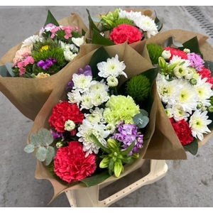 BOUQUET MIX MEDIUM 15 STEMS