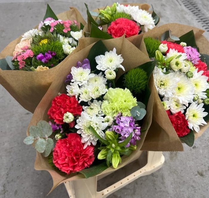 Bouquet Mix Medium 15 Stems