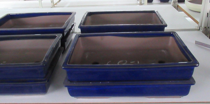 <h4>pot rectangle glazed blue (36x25x7)</h4>