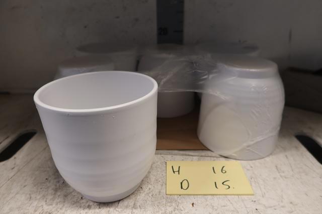 <h4>HUIS EN TUINDECO H%</h4>