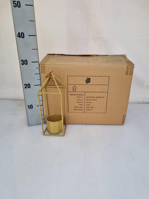 <h4>HUIS EN TUINDECO H%</h4>