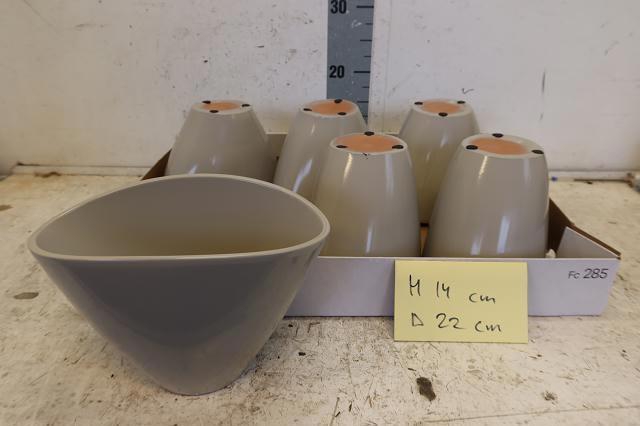 <h4>HUIS EN TUINDECO H%</h4>