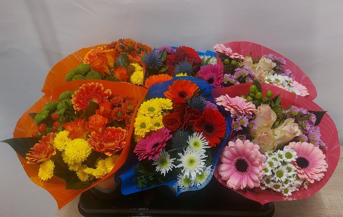 <h4>Boeket Six Pack</h4>