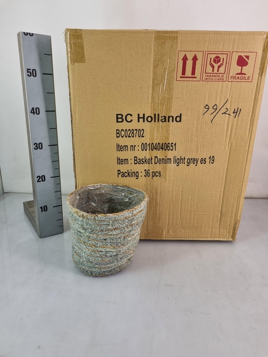 <h4>HUIS EN TUINDECO H%</h4>