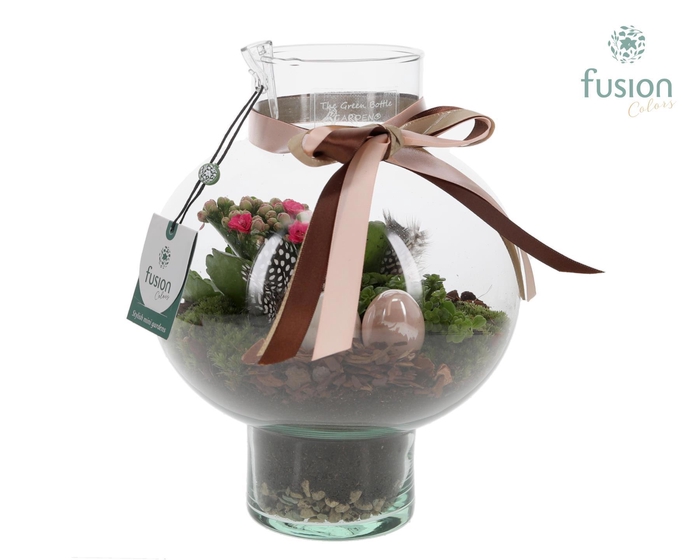 <h4>Green BottleLaura Small met Pasen arrangement</h4>