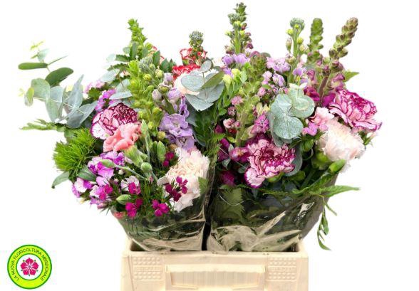 Bouquet Festa della Mamma (3 rose + gypso)