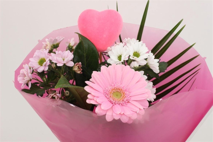 <h4>Boeket 5-7 Tak Roze Valentijn</h4>