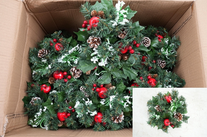 <h4>Wreath natural ring 7,6 cm red</h4>