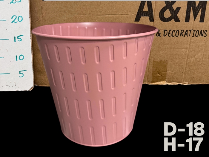 <h4>HUIS EN TUINDECO H%</h4>