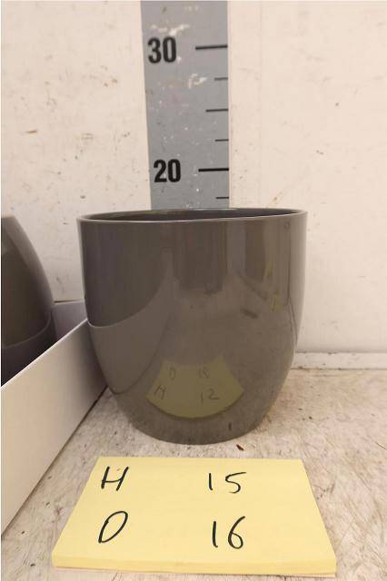 <h4>HUIS EN TUINDECO H%</h4>