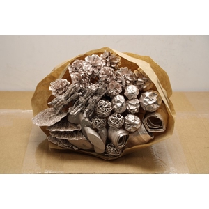 Dried mixpack paint champagne