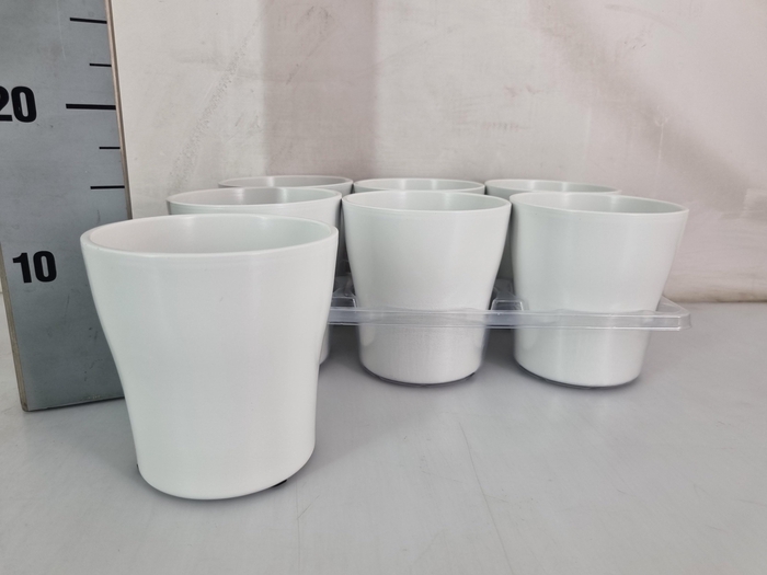 <h4>HUIS EN TUINDECO H%</h4>