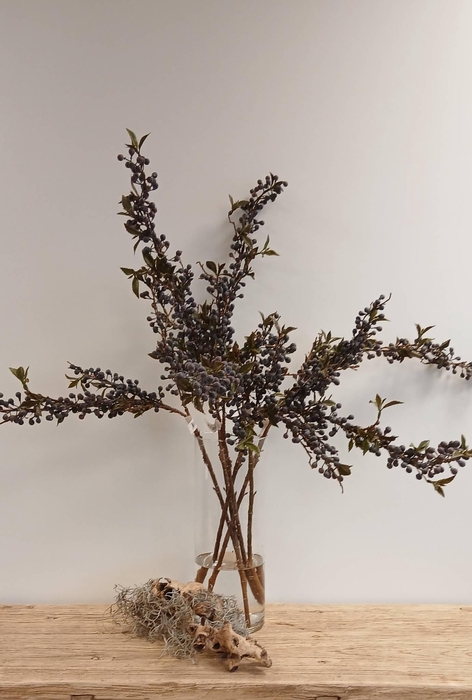 <h4>Berry Spray Leaves Blue</h4>