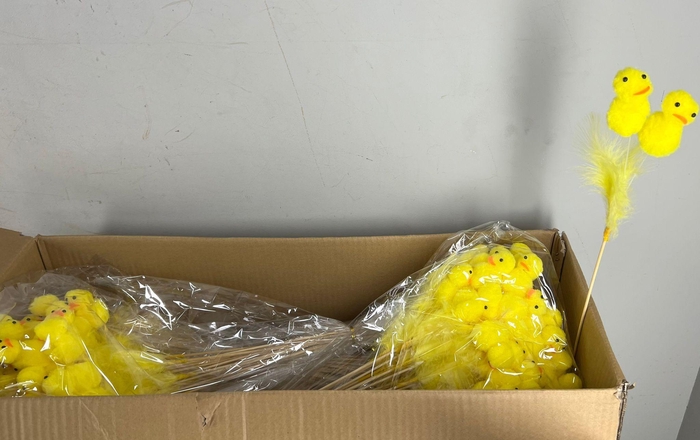 Stick Easter Feather+2 Chicken